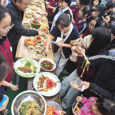 劳动最光荣——记贺家土中学“美好劳动”展示活动