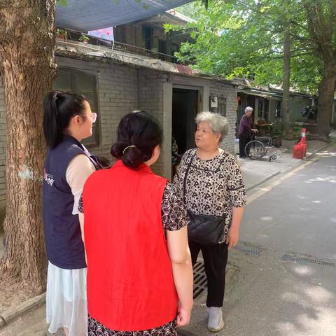 为民解忧---百花一村网格员“热情服务办实事，细致周到暖人心”