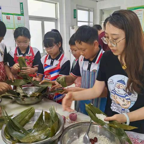 全环境立德树人‖浓情端午 沁润童心——建桥学校升阳校区开展端午节主题活动