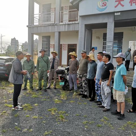 海南省林业局假期驰援海口市城西镇大样村复工复产