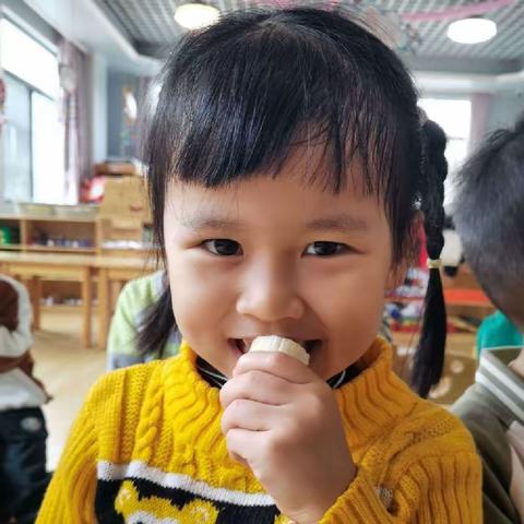 雅源幼儿园秋季学期中一班梁彬彬小朋友成长档案