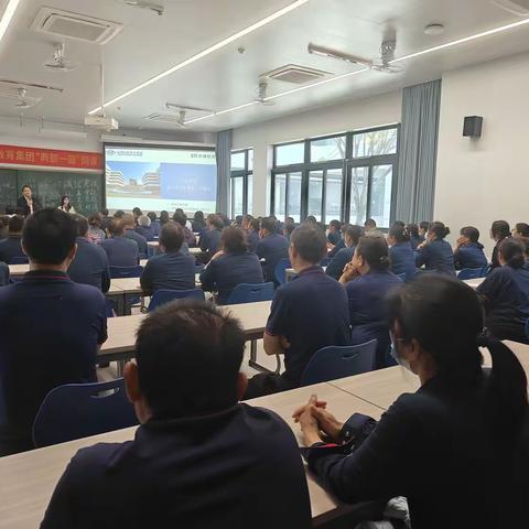 从 “心” 守护食安！实验学校高中园食堂培训开启新学期安全饮食序章