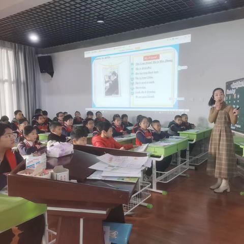 教与研齐行，学与思并进---《基于核心素养下自然拼读与小学英语教学融合的探索》阶段研讨暨送教送培活动