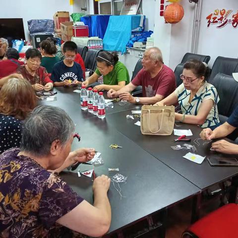 农影社区：指尖巧艺连邻里 颗颗真心筑真情