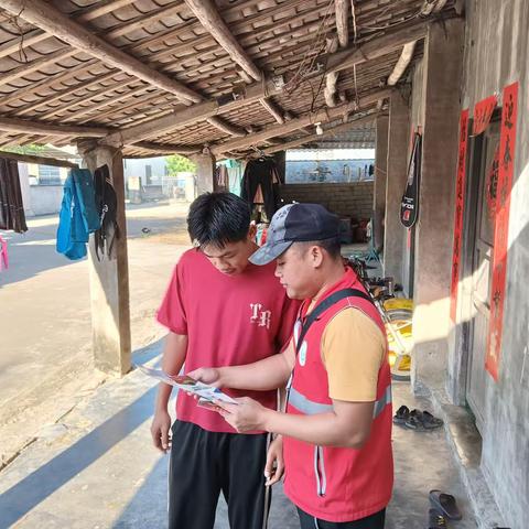 生旺村网格员入户开展秸秆禁烧宣传