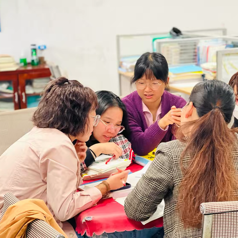 聚力同心，温暖同行 ——四年级数学组集体备课教学活动