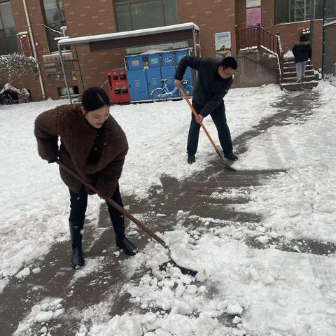 以雪为令，党员先行！