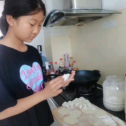 “劳”以启智，“动”以润心——女织寨小学劳动教育结硕果