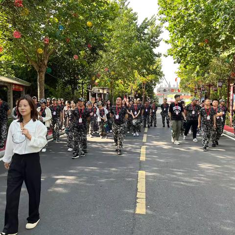 观摩学习取真经     学以致用促提升