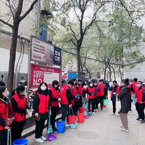 “我为群众办实事”一公租房公司开展“安小助进社区做公益”志愿活动