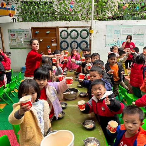 冬日火锅宴 我在幼儿园吃火锅啦🍲