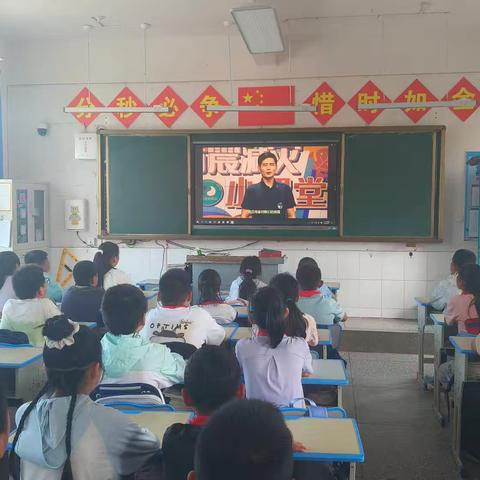 为生命护航，为安全加“油” ——大姚县金龙明德小学防震减灾应急演练纪实