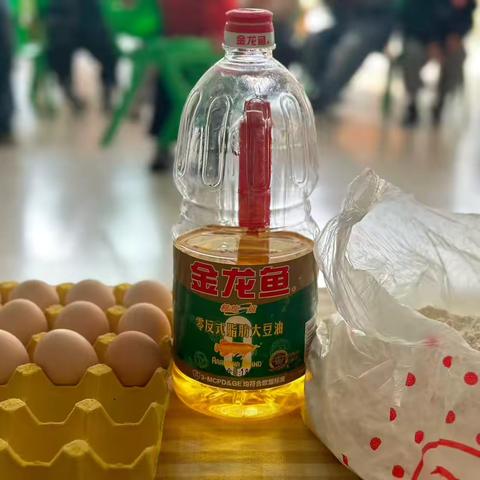 小金豆幼儿园小一班周末大放送—玉米烙