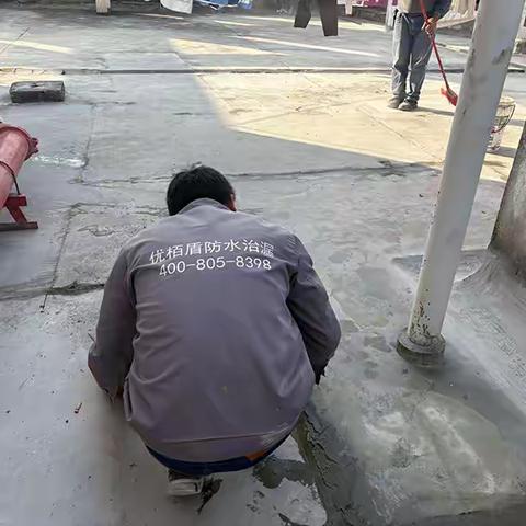 屋顶漏水维修有什么应急方案