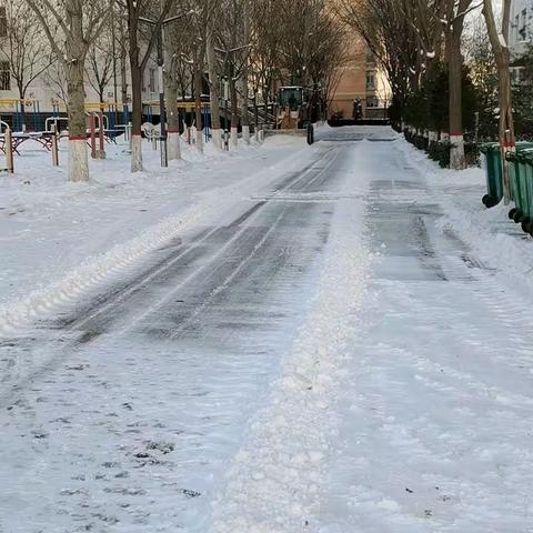 太谷三中硬核除雪