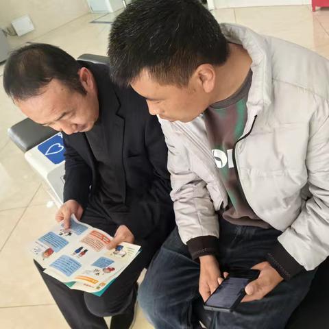中国建设银行格尔木市分行开展3·15消费者权益保护宣传活动—为民办实事之行长接待日活动