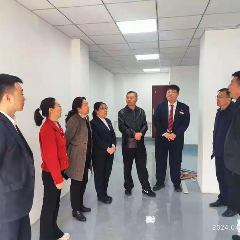 沈北新区总工会主席、副主席，沈北支行纪委书记指导户外劳动者驿站建设工作