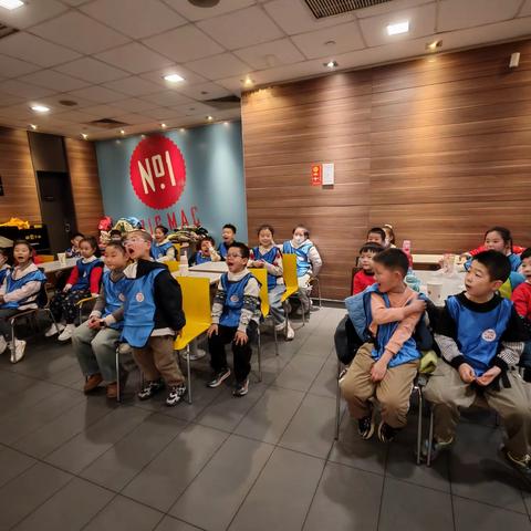 欢乐堡2025年🍔 麦当劳英文实战课：轻松点餐，自信交流！把课堂搬进真实世界！🍟 ‍ ‍