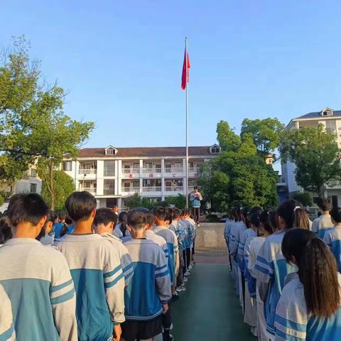 学雷锋月系列活动圆满落幕，新安中学全校师生共铸雷锋精神新篇章