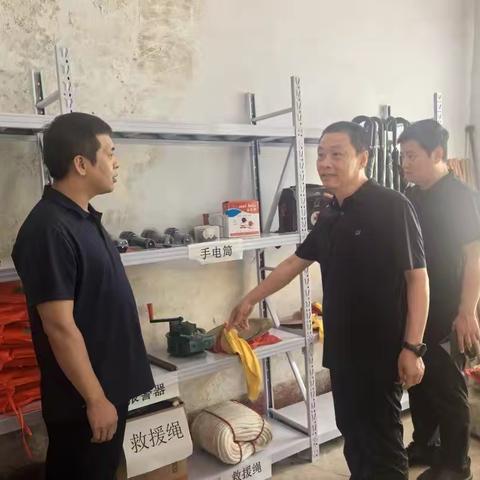 市园林绿化服务中心到阳邑镇对接帮扶防汛工作