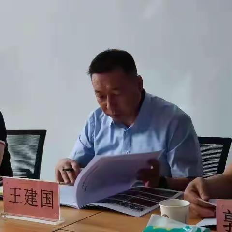 调研助前行  关怀催奋进 ——崇礼区教科局局长王建国到我校调研