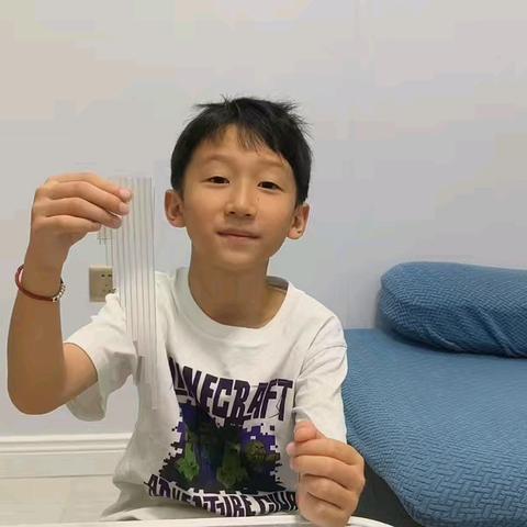 二(3)班费梓宸的科学小实验——吸管排笛