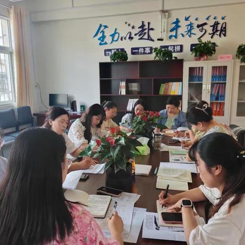 【活动纪实】胸藏文墨怀若谷   最是书香能致远  ——  唐河县第一小学语文名师工作室研修活动（跟着名家学教学）