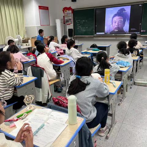 唐家墩小学六年五班特色课
