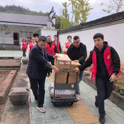 杭州外服志愿者，情暖横山镇残疾人之家