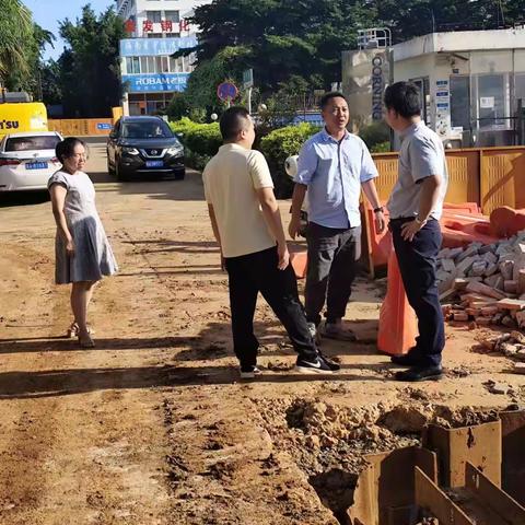 运维局检查金盘园区基础设施改造升级项目施工现场安全管理工作