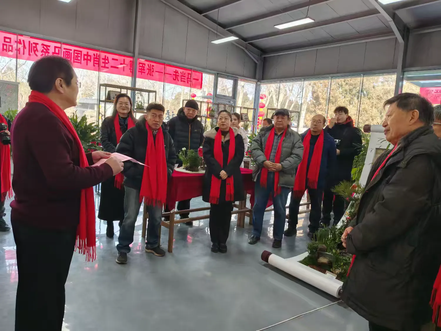 简篇-巧手琢仙韵 骏马迎新春——千佛山十方草堂双展活动圆满举行