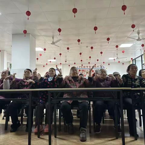 【德亨仁厚乐龄学堂十二月第1课】银发舞动《快乐崇拜》：德亨仁厚养老院的青春节拍