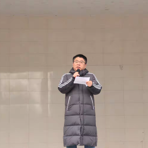 学雷锋 做志愿 共同奋进“十五五”——郑州市第六十三中学开展学雷锋主题教育系列活动