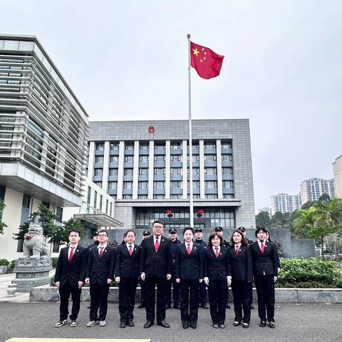 铁腕清场无惧风雨，柔情执行撑起司法“蓝天”