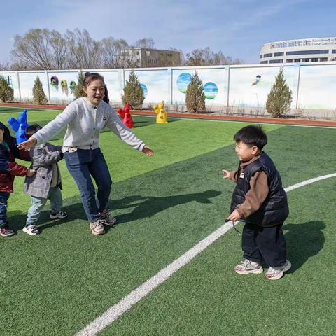 【阳光七幼•保教篇】“舞动阳光  游戏童年”——灵武市第七幼儿园小五班民间游戏活动