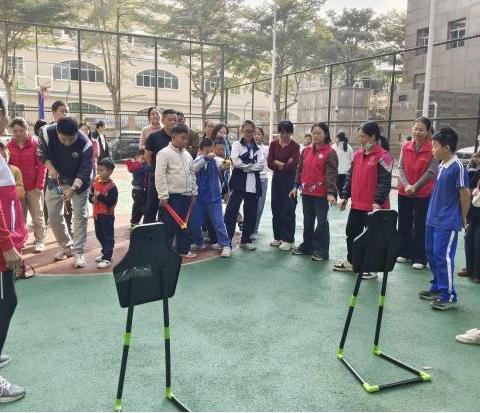 “亲子运动趴，元旦乐开花”蚝乡社区亲子趣味运动会