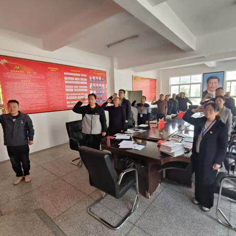 岔河中学党支部开展2025年3月主题党日活动，主题为学习贯彻习近平总书记关于党的建设的重要思想！