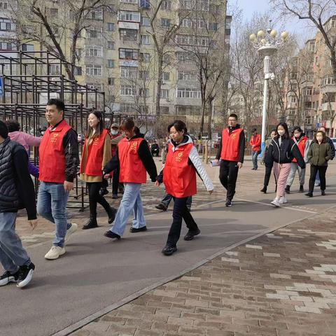 道里区建国街道建国社区新时代文明实践站开展“相约冰雪情，逐梦亚冬会”户外徒步活动