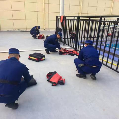 金茂九路消防救援站细致整理水域装备 夯实应急保障基础