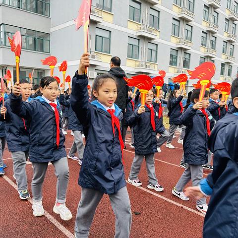 做阳光少年，展运动风采   ——记安吉县外国语学校301班第17届校运会风采