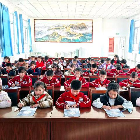 硬笔书双语，妙笔展芳华—陇西县碧岩小学学生书法比赛