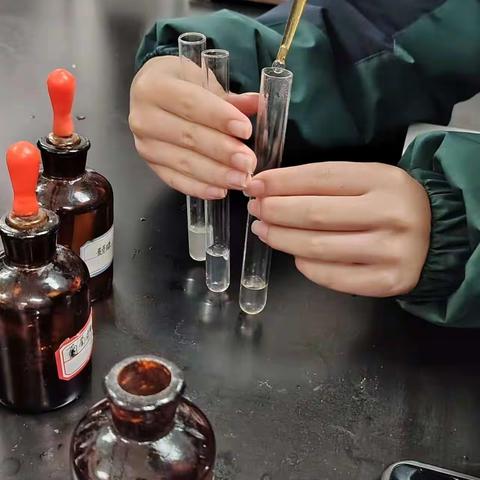 核工业卫生学校，护理254谢湘存化学实验报告