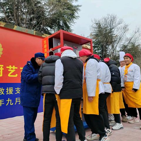 【临沂支队】沂河大队走进新东方烹饪学校开展固本强基实操培训