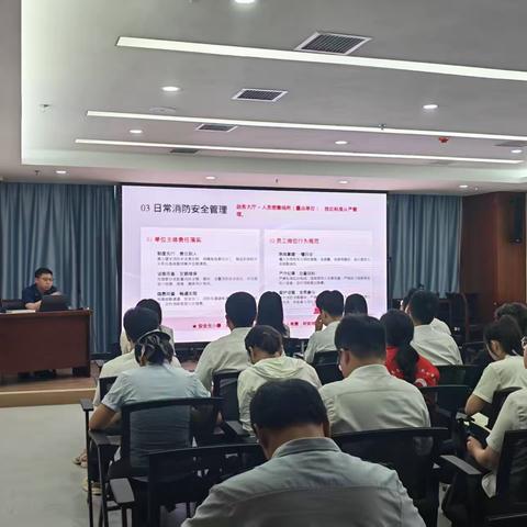 【临沂支队】沂河新区大队走进政务大厅开展消防安全培训暨演练活动