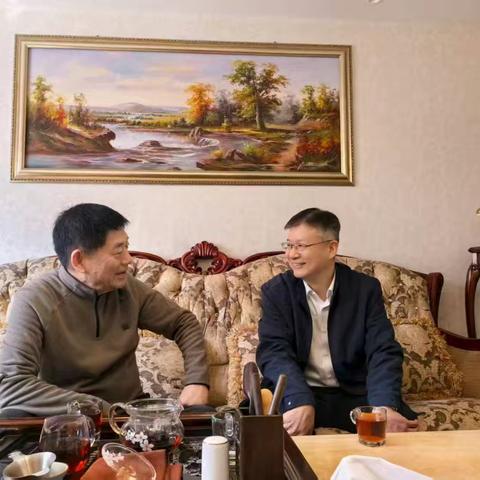 佳节送温暖 真情系桑榆-国网枣庄供电公司领导节前走访慰问退休老同志