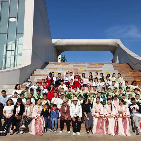 “诗意远方，萤星筑梦”——合肥育英中学拾萤少年在2024年合肥五一诗词吟诵会上精彩呈现