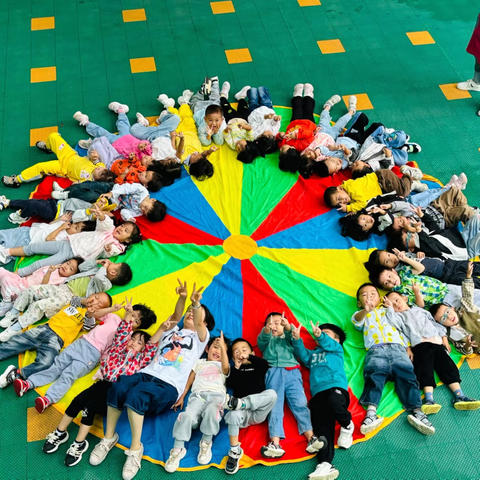 童趣回望，笑迎未来 ‍宾川艾根斯幼儿园小一班上学期工作总结1