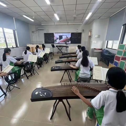 林旺中学校园古筝特色课