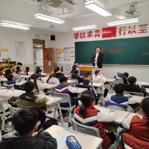 公开课上展风采，听课评课促成长——联正学校小学部硬笔书法公开课活动简篇