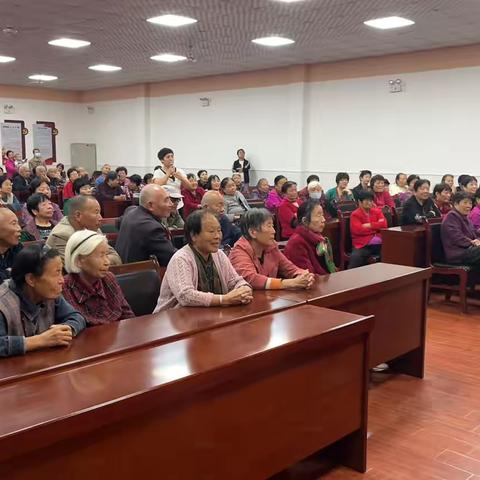 楼阁台村送温暖—慰问低保户和残疾人